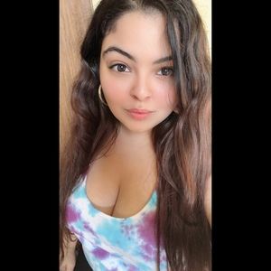 Meet your Posher, Leticia